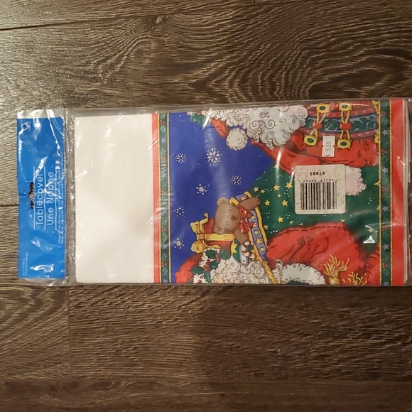 VTG AMSCAN Holiday Santa PAPER Tablecover- Made in USA - Brand New - Picture 4 of 4